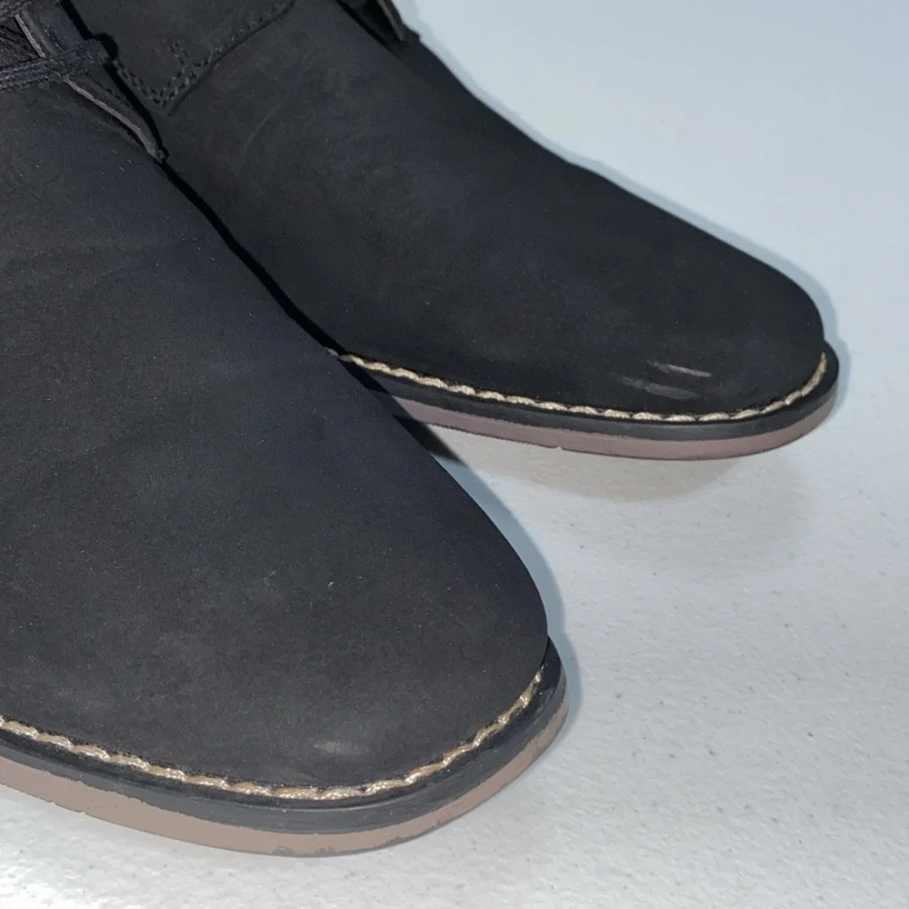Perry Ellis these perry